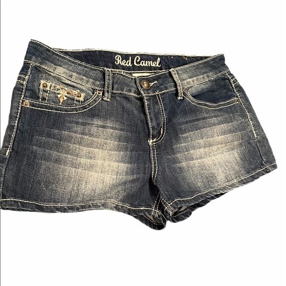 Red Camel Jean Shorts Size 11 Bling On Back Pocket - Picture 1 of 12